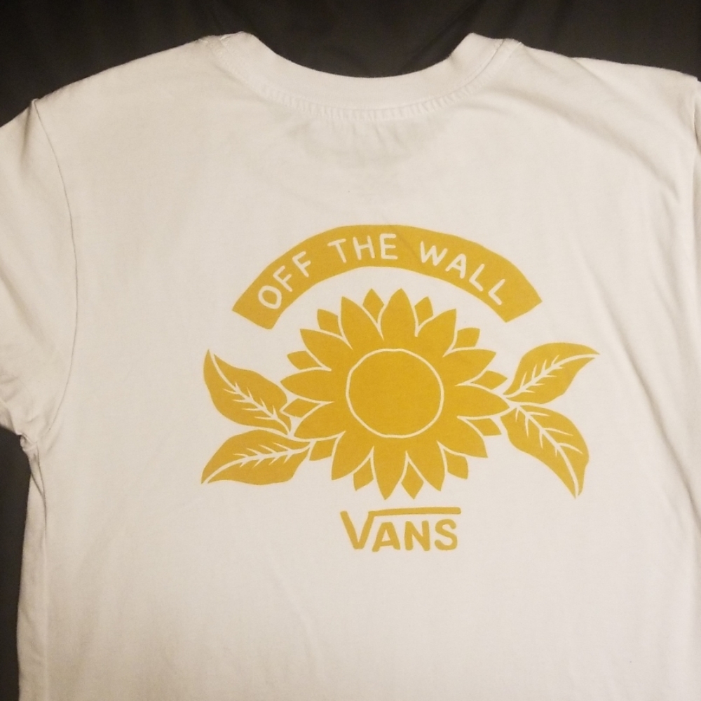 Super cute Van's tshirt!